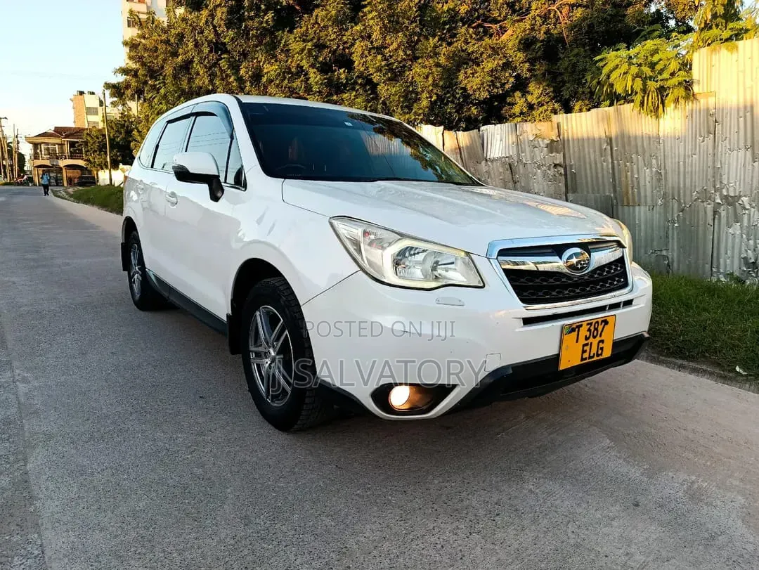 Subaru Forester 2.5X 2013 Off white