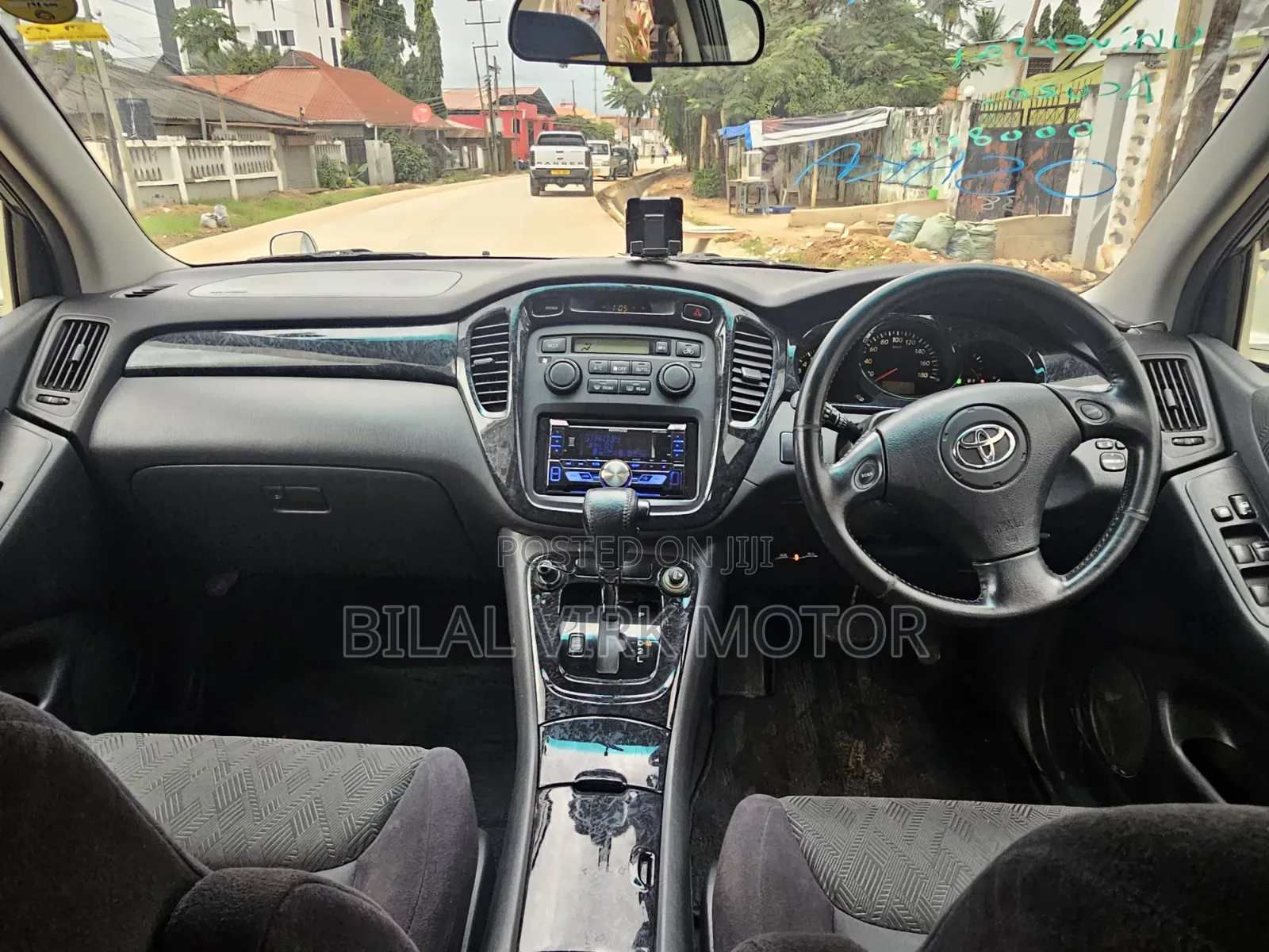 Toyota Kluger 2002 Silver