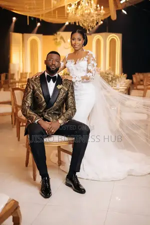 Suits Fashen Kwaajili Ya Sherehe