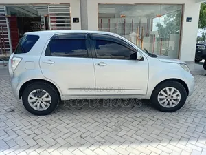 Toyota Rush 2010 Silver