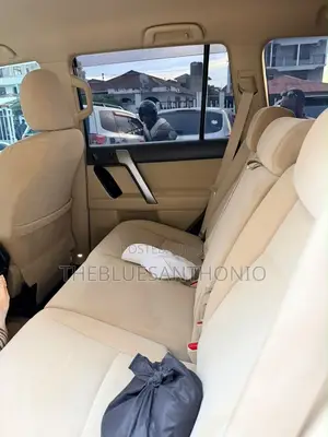 Toyota Land Cruiser Prado 2017 White