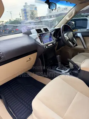 Toyota Land Cruiser Prado 2017 White