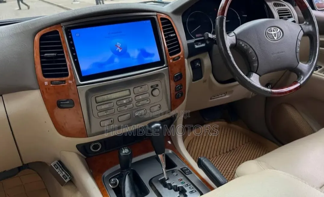 Toyota Land Cruiser 2005 Black