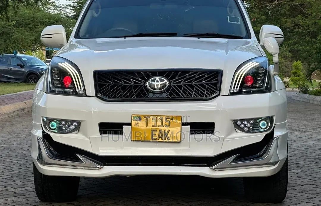 Toyota Land Cruiser Prado 2007 White