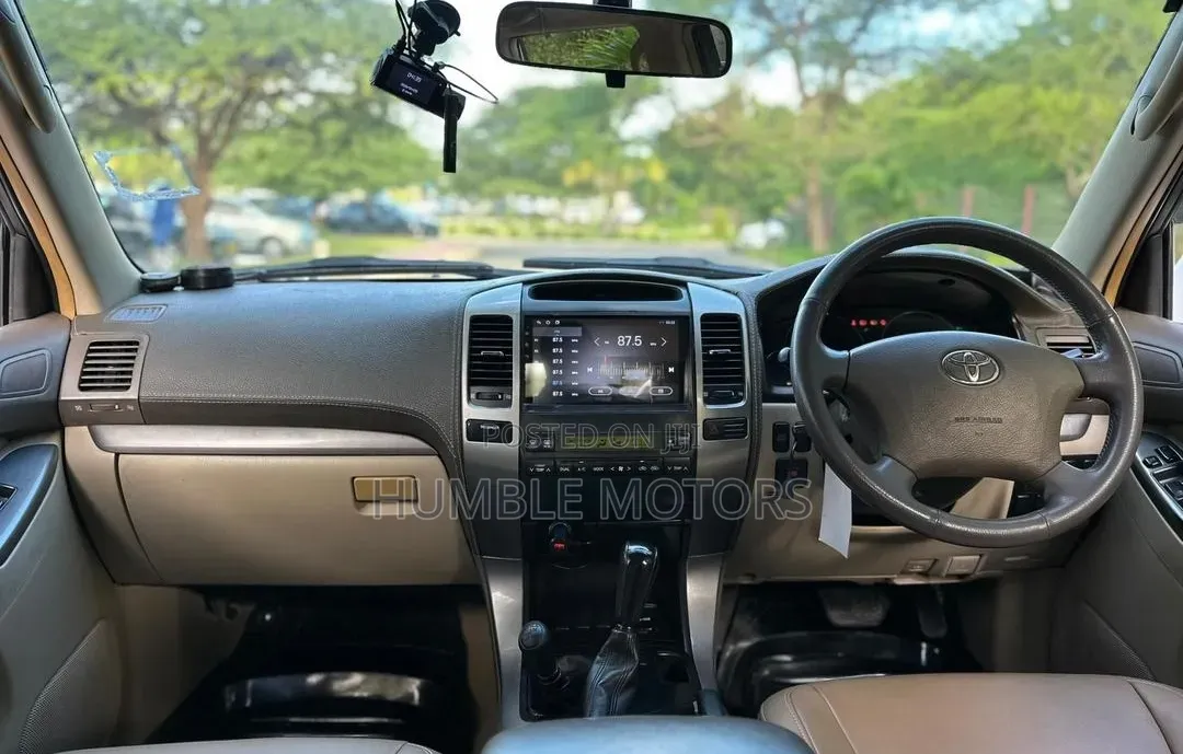 Toyota Land Cruiser Prado 2007 White
