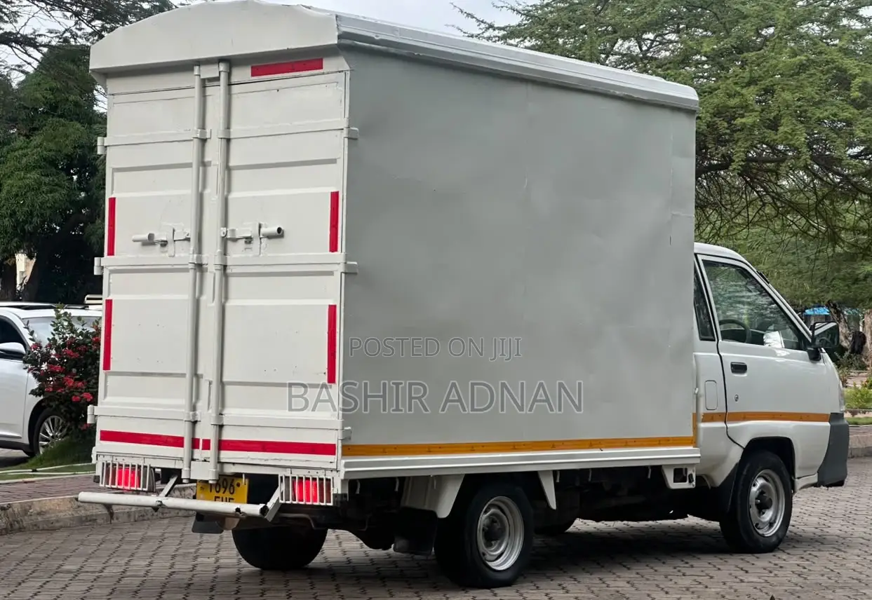 Toyota Townace Boxbody Nzuri On Sale.