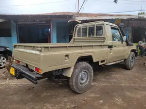 Toyota Land Cruiser 2020 Gold