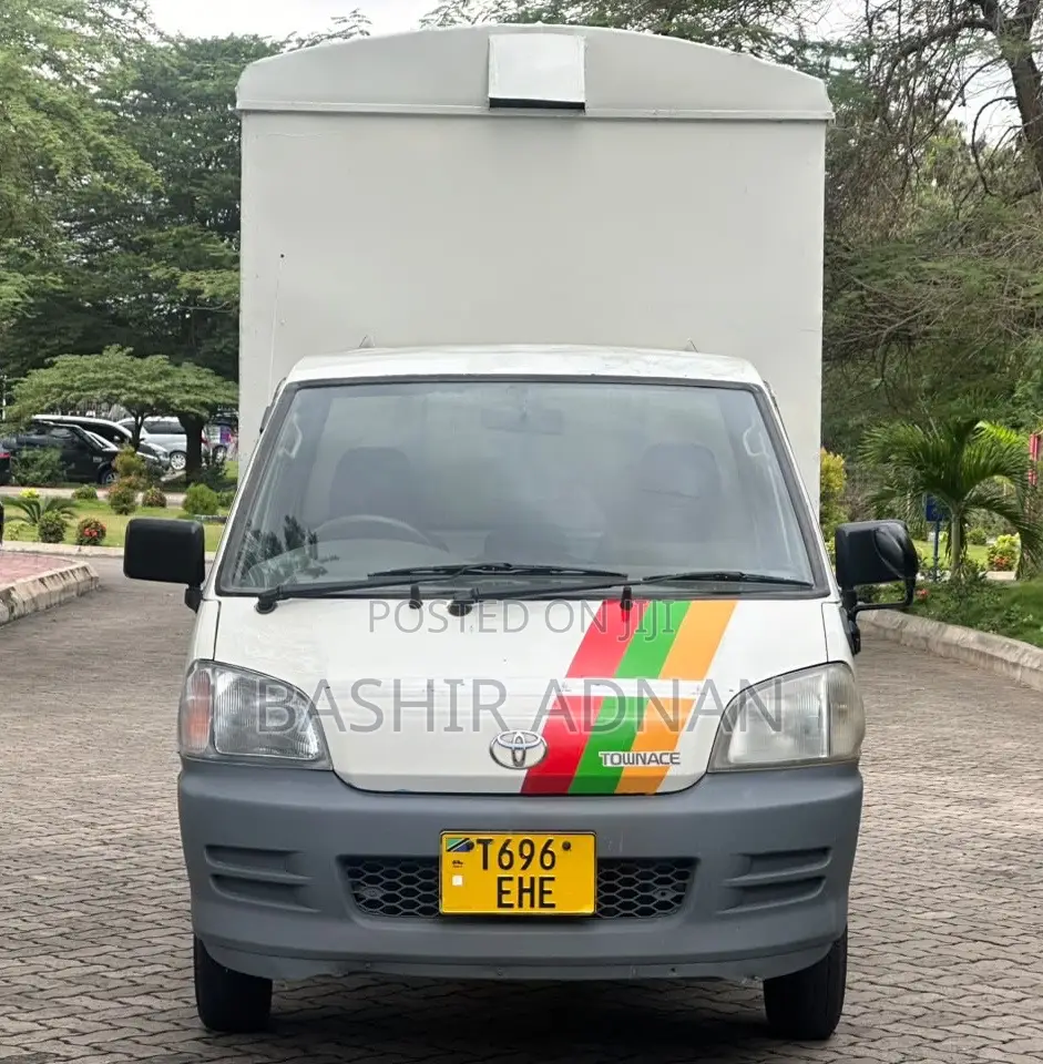 Toyota Townace Boxbody Nzuri On Sale.