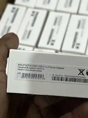 20 Watts Apple Adapter