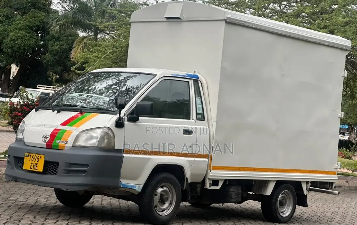 Toyota Townace Boxbody Nzuri On Sale.