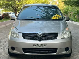 Toyota Corolla Spacio 2002 Gold