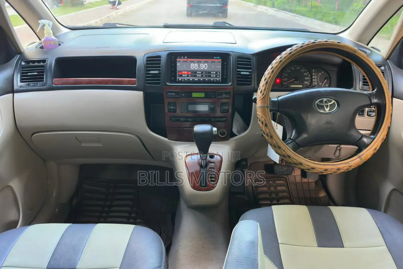 Toyota Corolla Spacio 2002 Gold