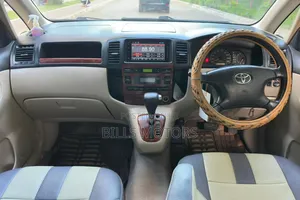 Toyota Corolla Spacio 2002 Gold