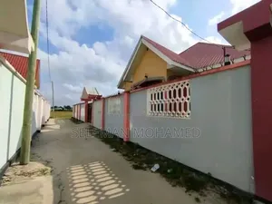 Furnished 3bdrm House in Briani Real Estate, Msongola for sale