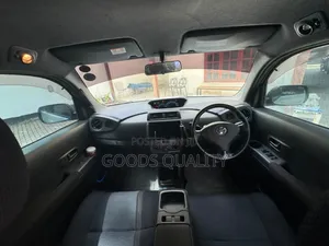 Toyota bB 2008 Silver