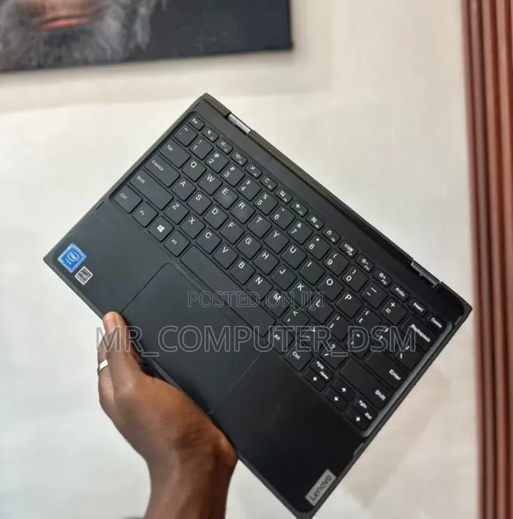 Laptop Lenovo 300e 4GB Intel Celeron SSD 128GB