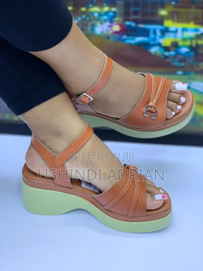 Viatu Vipya Vya Kisasa Sizes: 37, 38, 39, 40, 41, 42