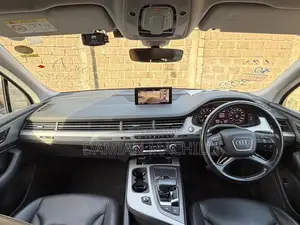 Audi Q7 2017 Black
