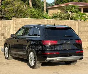 Audi Q7 2017 Black
