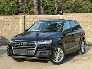 Audi Q7 2017 Black