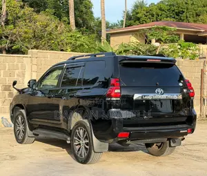 Toyota Land Cruiser Prado 2019 Black