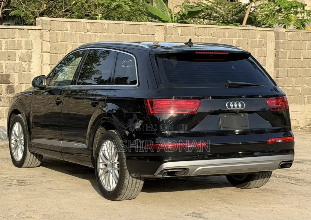 Audi Q7 2017 Black