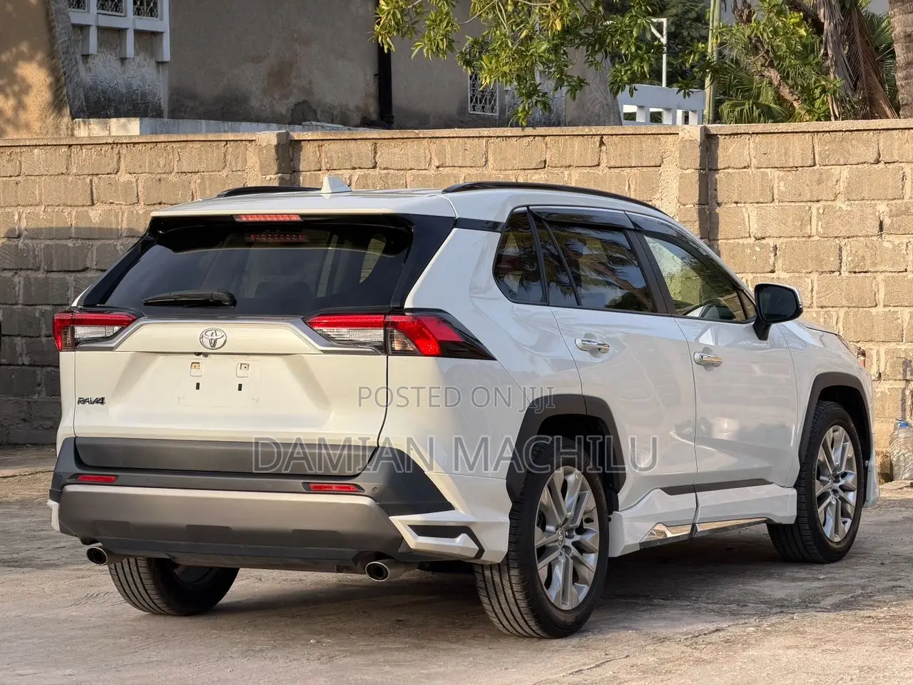 Toyota RAV4 2020 White