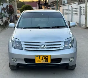 Toyota IST 2006