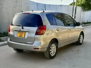 Toyota Corolla Spacio 1.5 X 2004 Ivory