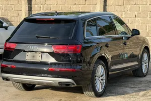 Audi Q7 2017 Black