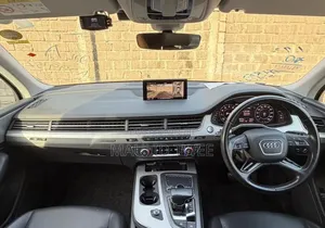 Audi Q7 2017 Black