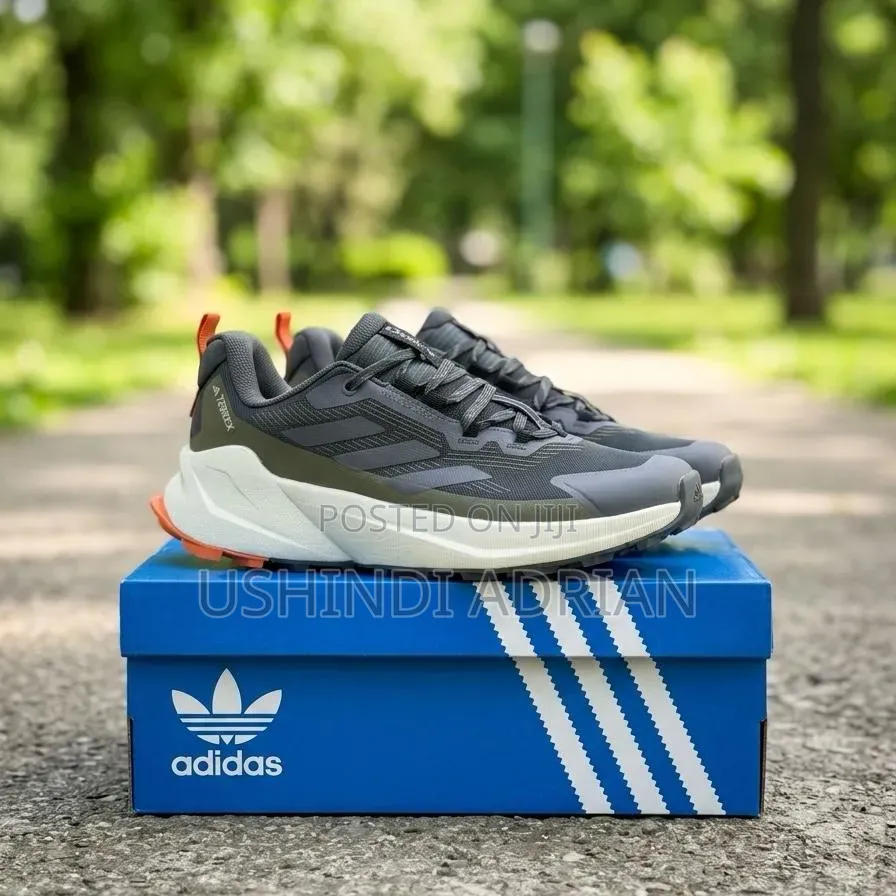 Fashion Shoes AvailableSizes: 37 - 45