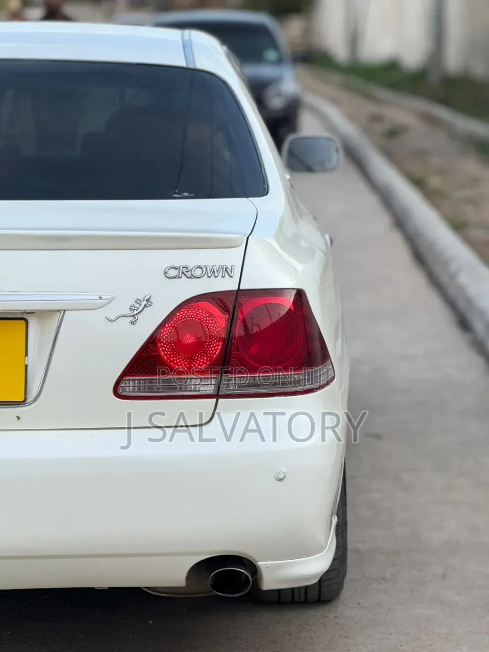 Toyota Crown Royale 2005 White