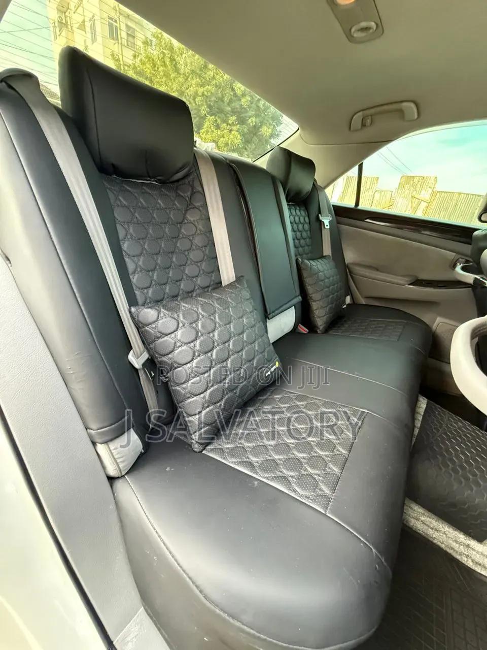 Toyota Crown Royale 2005 White