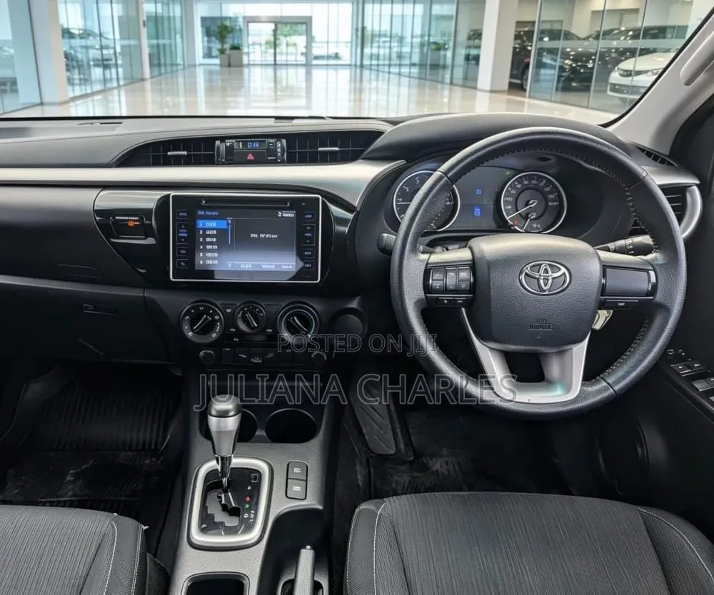 Toyota Hilux 2018 Red