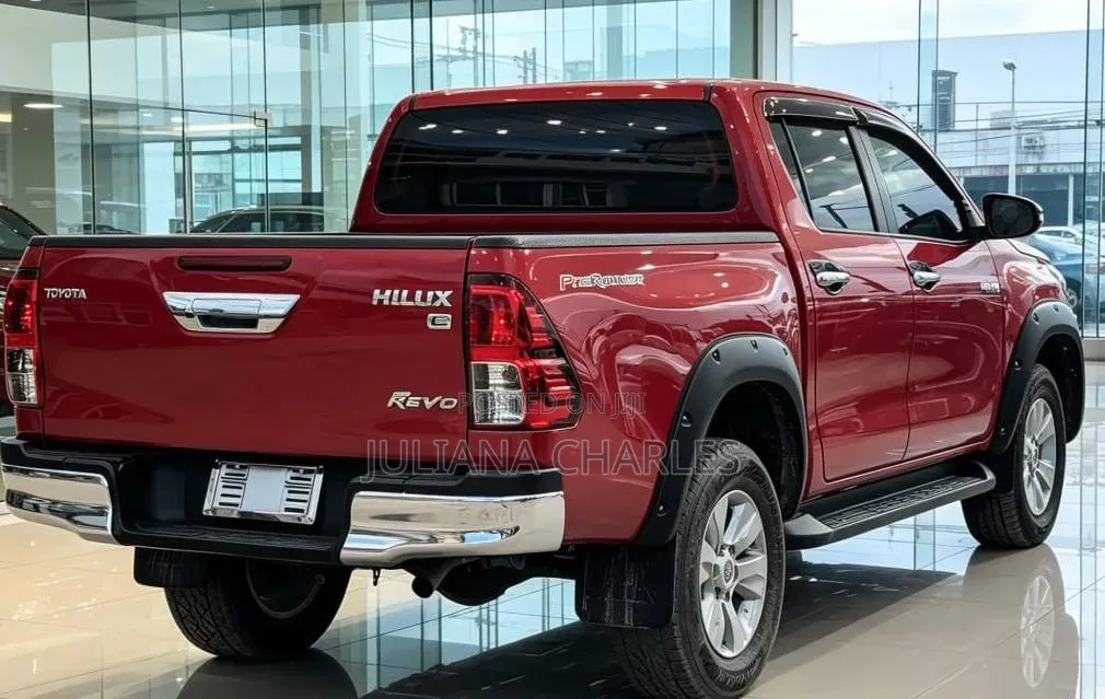 Toyota Hilux 2018 Red