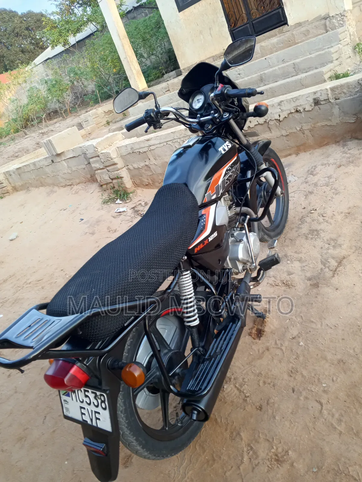 New TVS HLX 125 2024 Black
