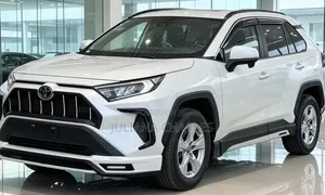 Toyota RAV4 2021 White