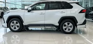 Toyota RAV4 2021 White