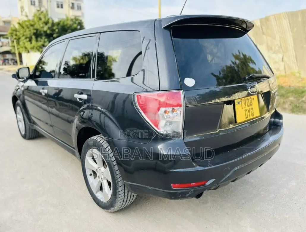 Subaru Forester 2.0D X 2009 Black