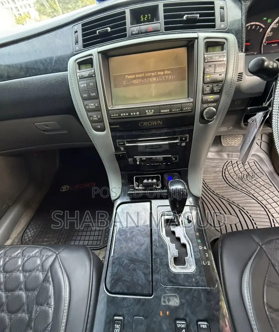 Toyota Crown 2006 White