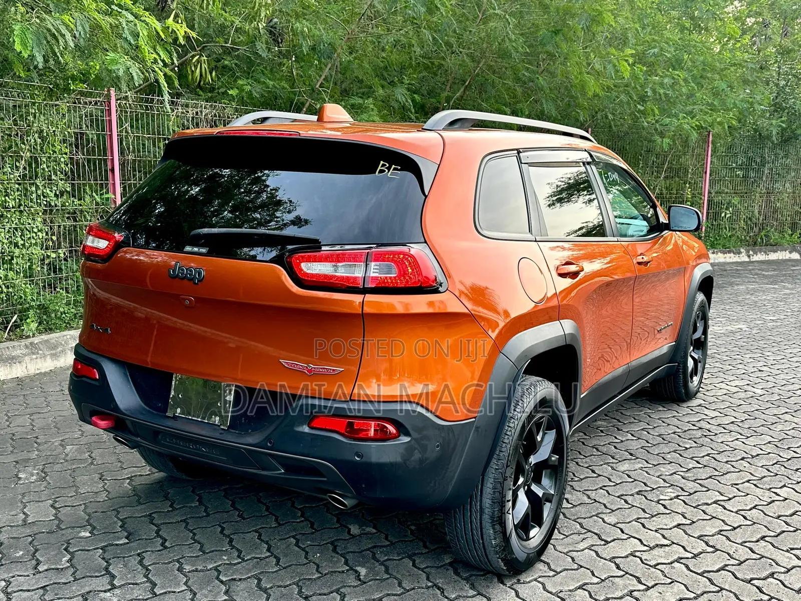Jeep Cherokee 2016 Orange