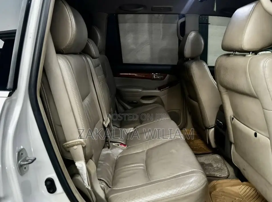 Toyota Land Cruiser Prado 2004 White