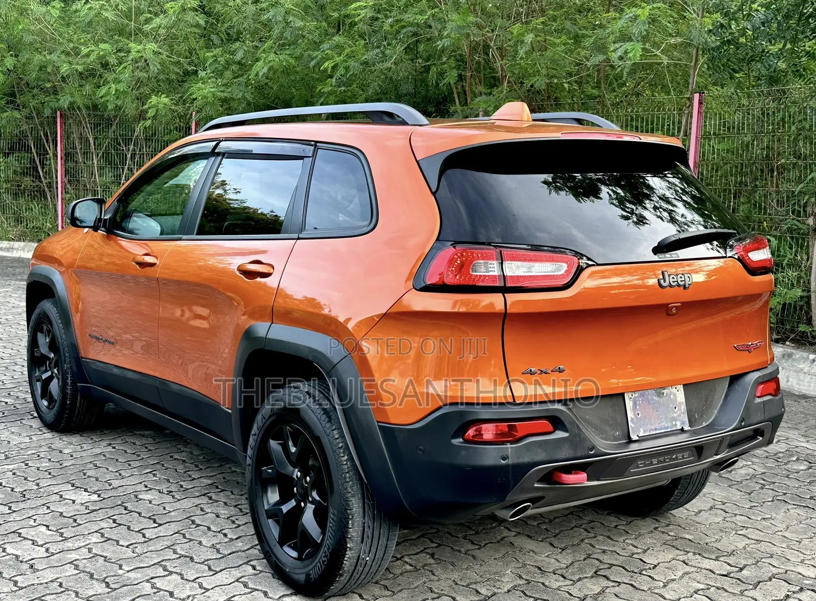 Jeep Cherokee 2017 Orange