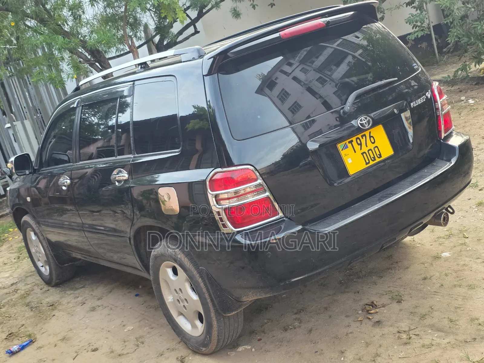 Toyota Kluger 2002 Black