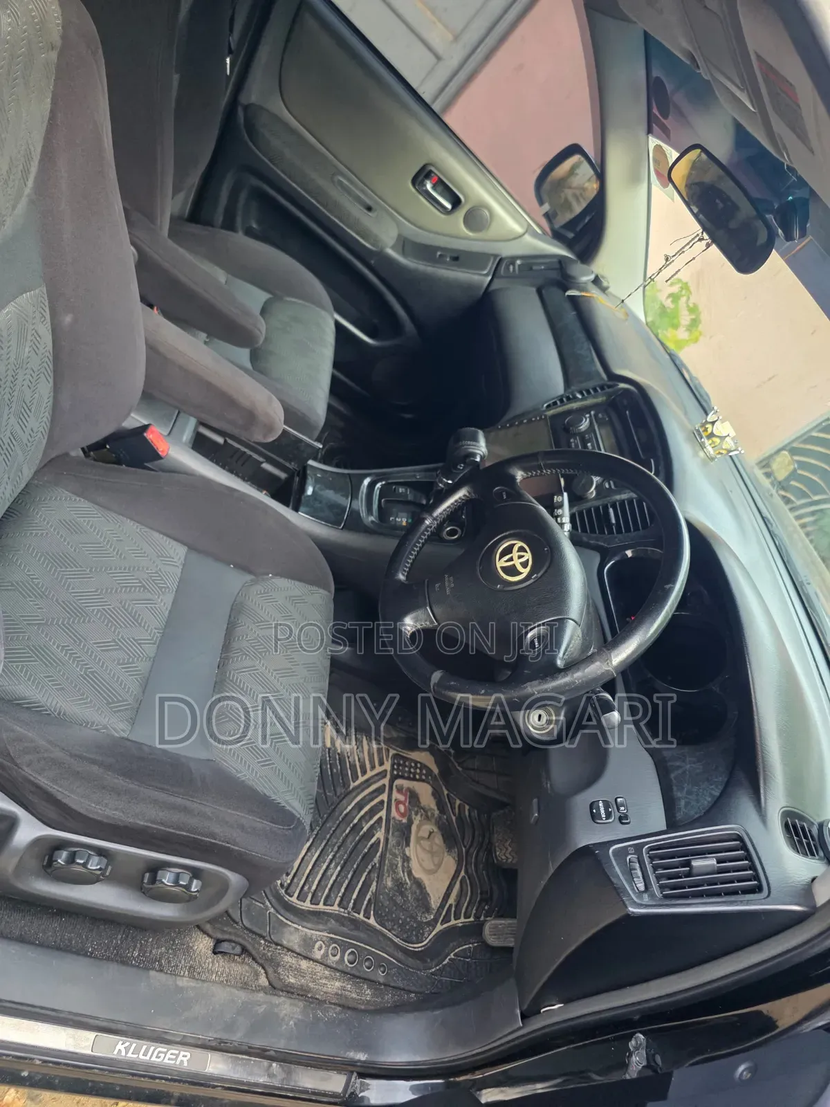 Toyota Kluger 2002 Black