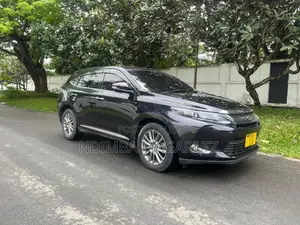 Toyota Harrier 2.0 2015 Black