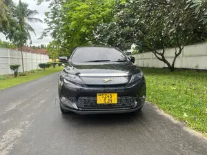 Toyota Harrier 2.0 2015 Black