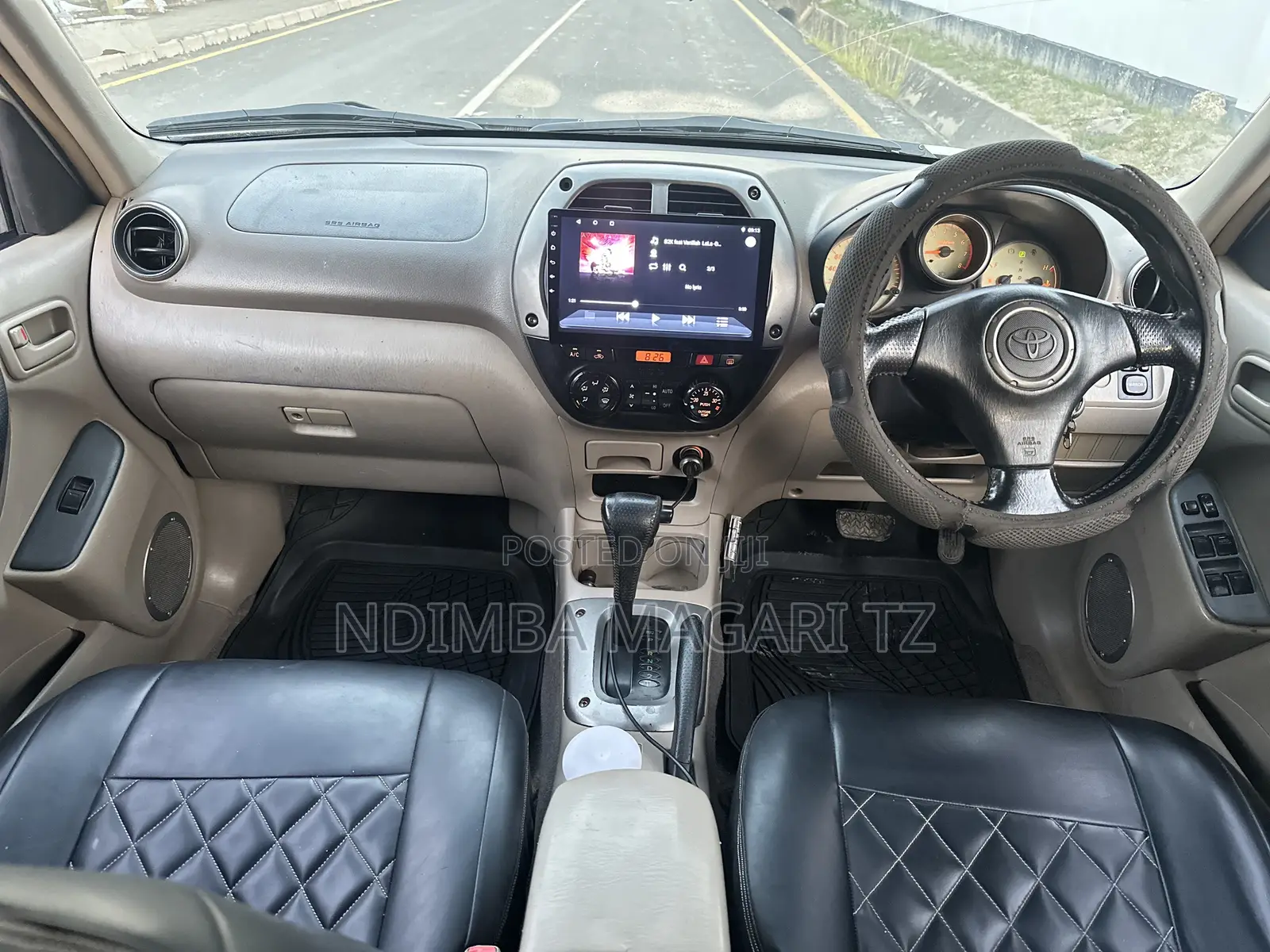Toyota RAV4 Automatic 2003 White