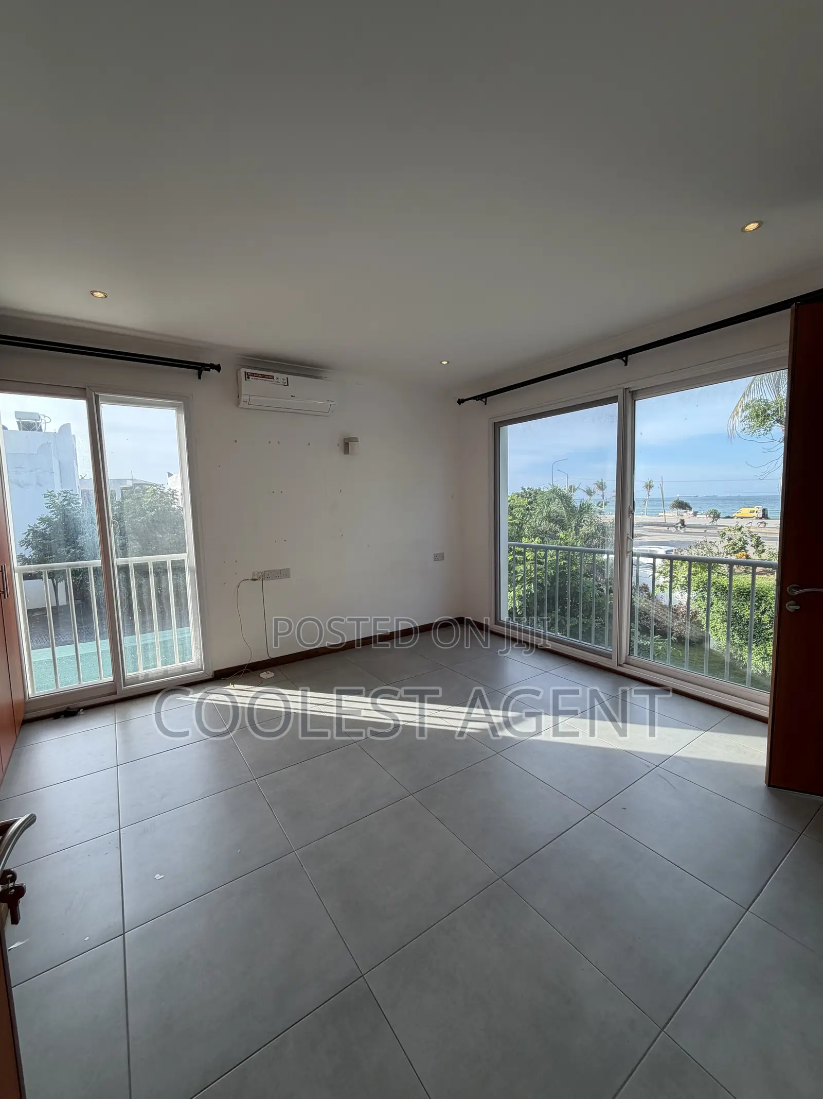 4bdrm Villa in Coolest Estate, Oyster Bay for rent